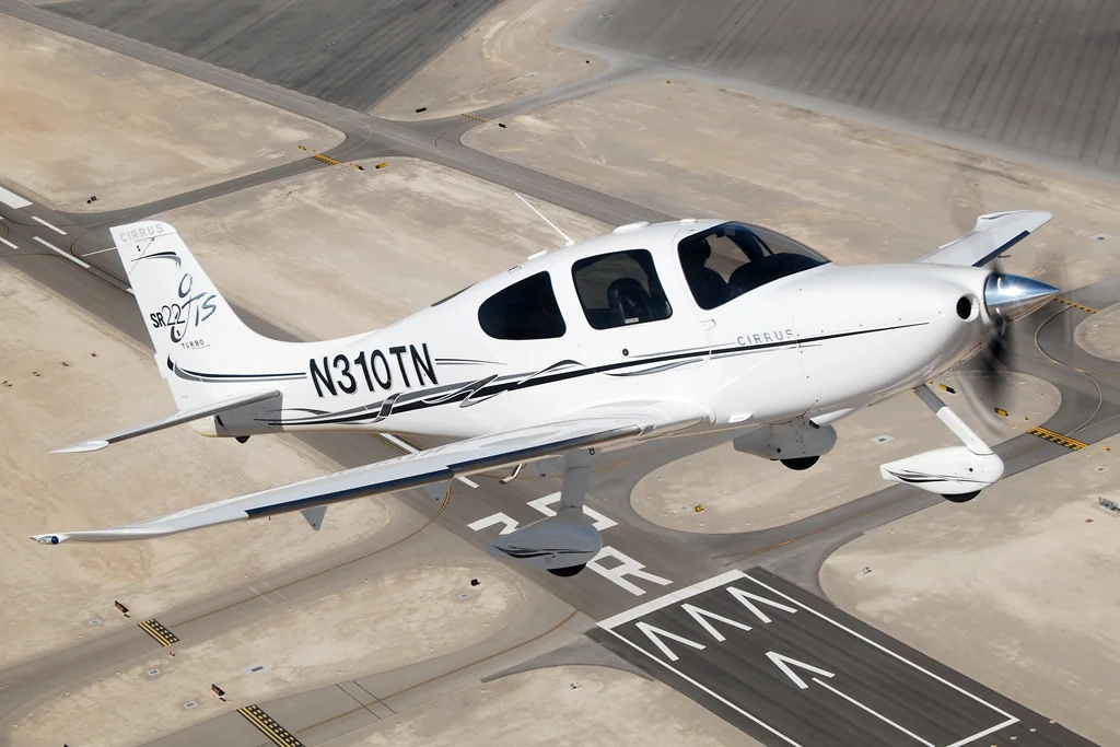Cirrus SR22 N310TN